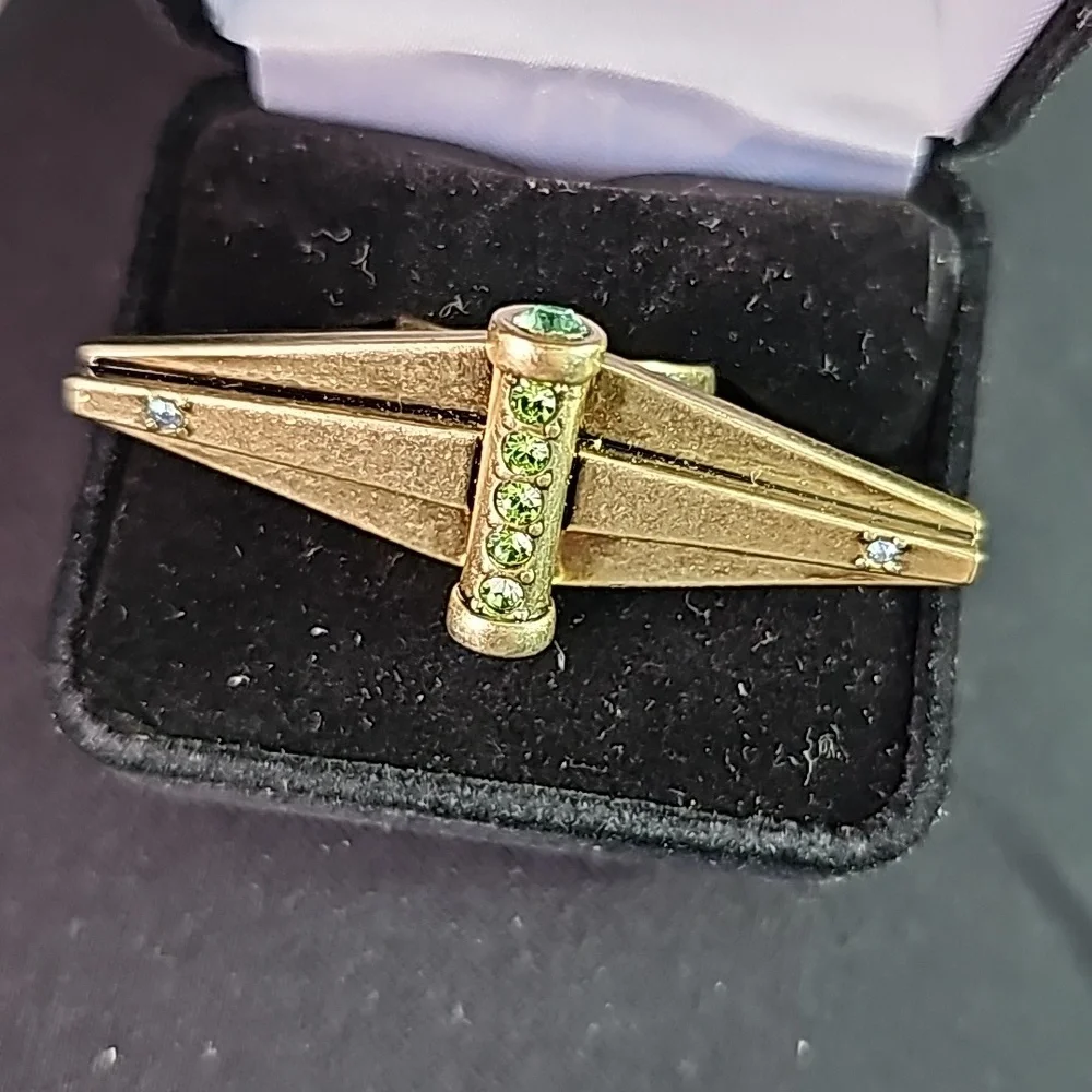 Ring - Picture 3 of 9